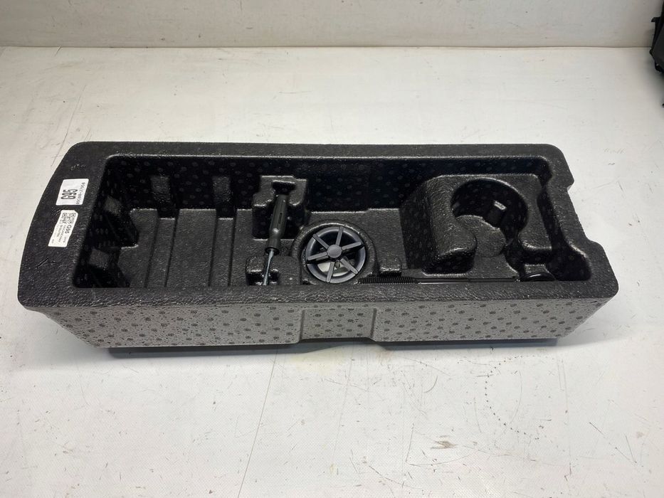 KIA XCEED KUWETA SCHOWEK HAK STYROPIAN 17-25 09100-J7950