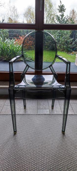 Krzesło transparentne szare