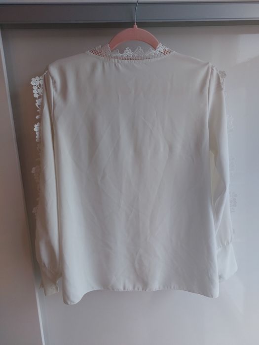 Biała elegancka bluzka z koronką dekolt V boho M L biała śmietankowa