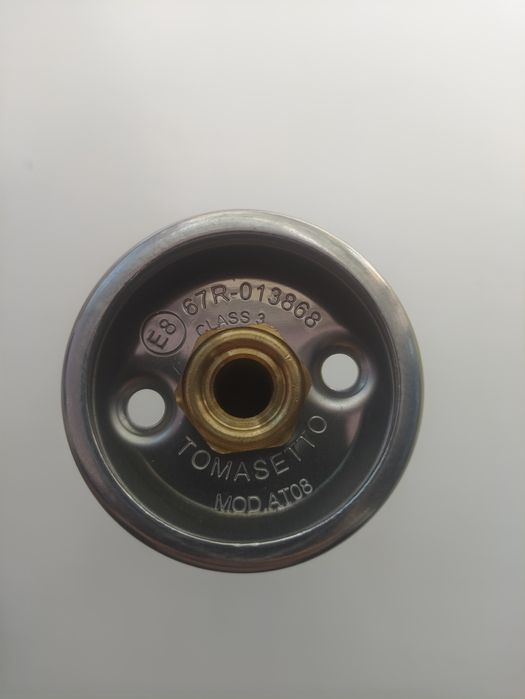 Адаптер Tomasetto к ВЗУ в лючок длинный.