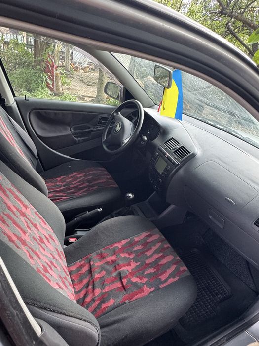 Продам машину Seat cordoba 2001