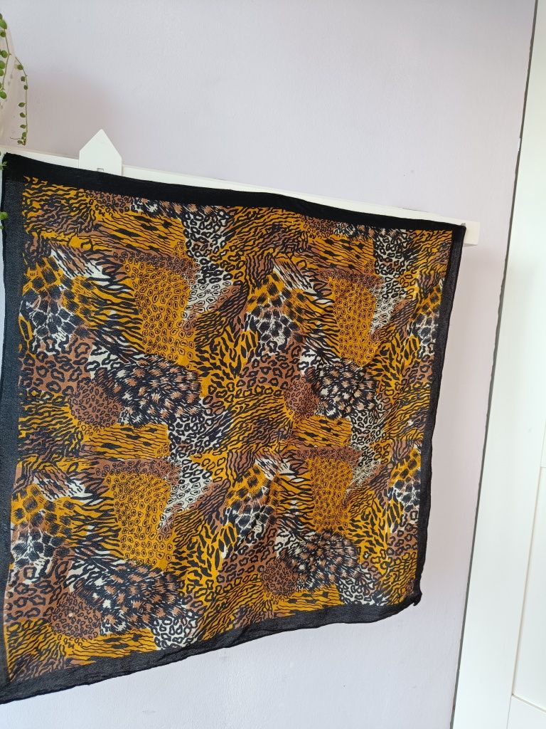 Jedwabna apaszka animal print cętki 100 silk boho retro vintage jedwab