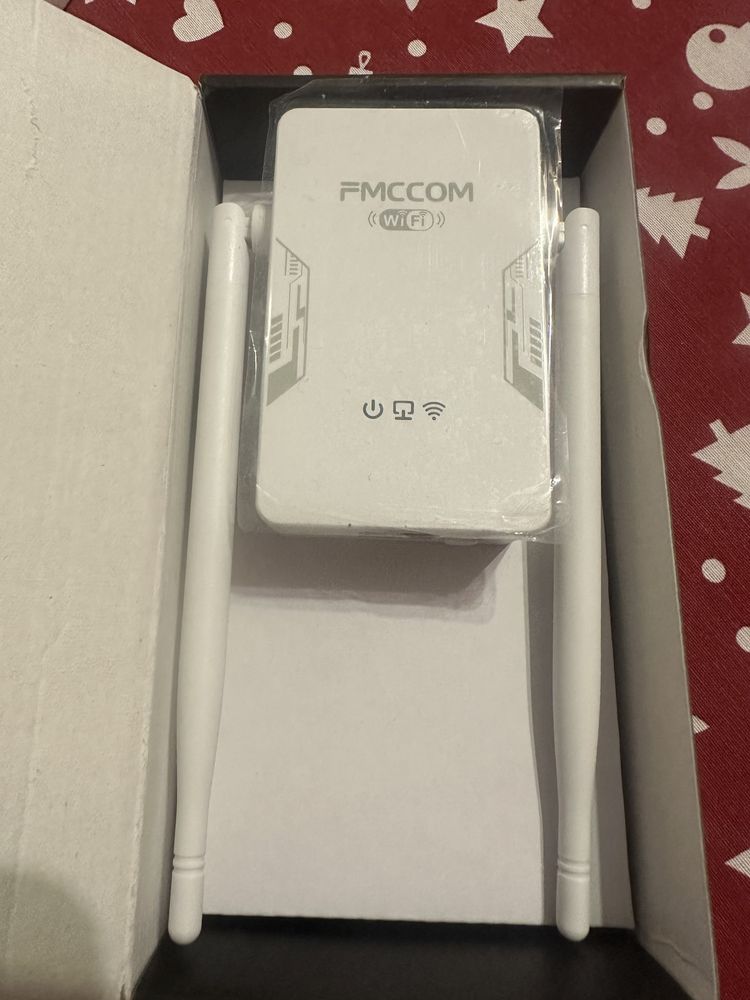 Wzmacniacz sygnalu WiFi FMCCOM 300Mb/s CF-WR302S