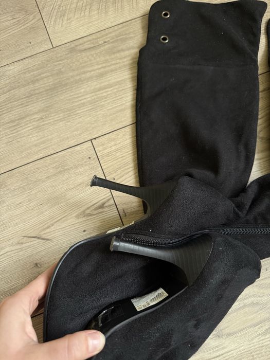 Piękne kozaki damskie na szpilce