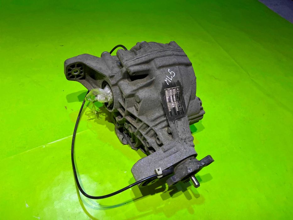 Задний редуктор ML W164 350i M272 задній редуктор МЛ 164 3.5i мост