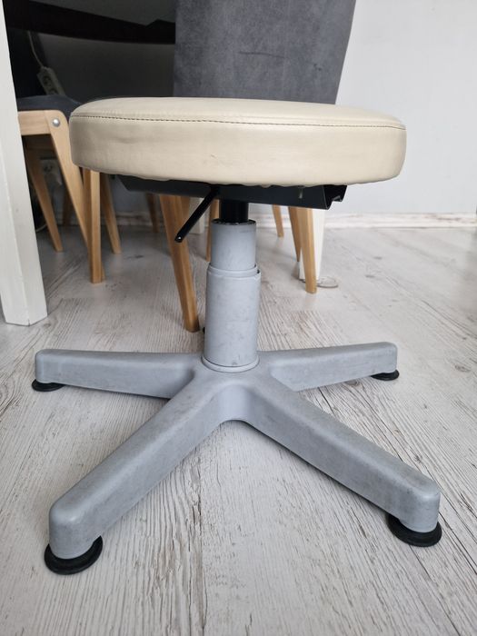 Stołek siedzisko krzesło Taboret obrotowy Taboret kosmetyczny laborato