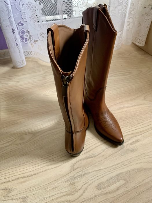 Sprzedam buty kowbojki rozmiar38 SAWAY skórzane
