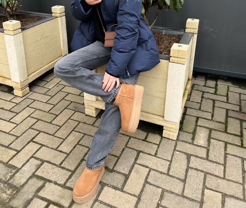 Оригінальні Ugg на платформі в дуже хорошу стані