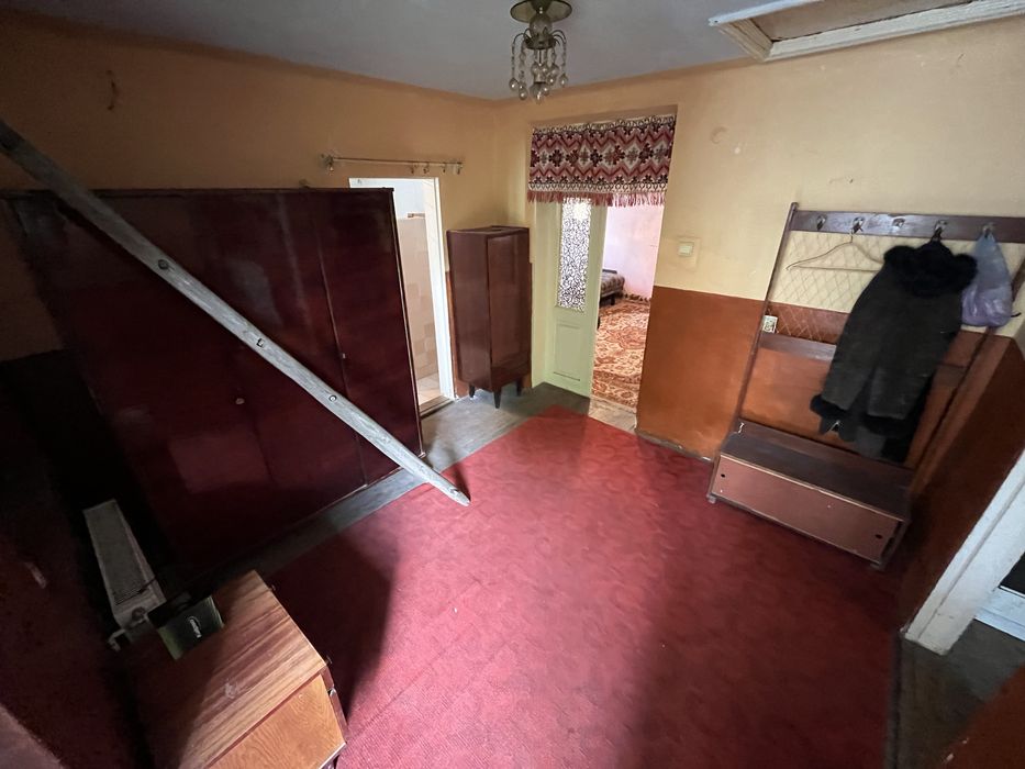 Продається будинок 100м.Крихівці.Комунікації.Центр.Школа.Садок.Місто