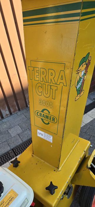 Rębak do gałęzi Terra cut 3000 cramer Honda spalinowy mocny