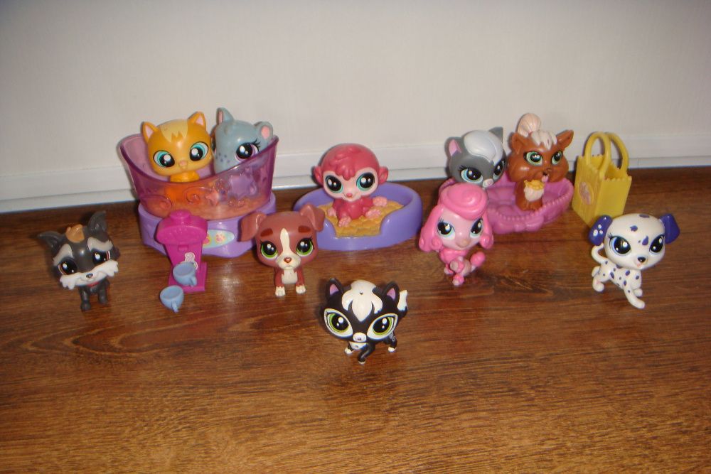 Hasbro LPS Littlest Pet Shop 10 figurek plus dodatki