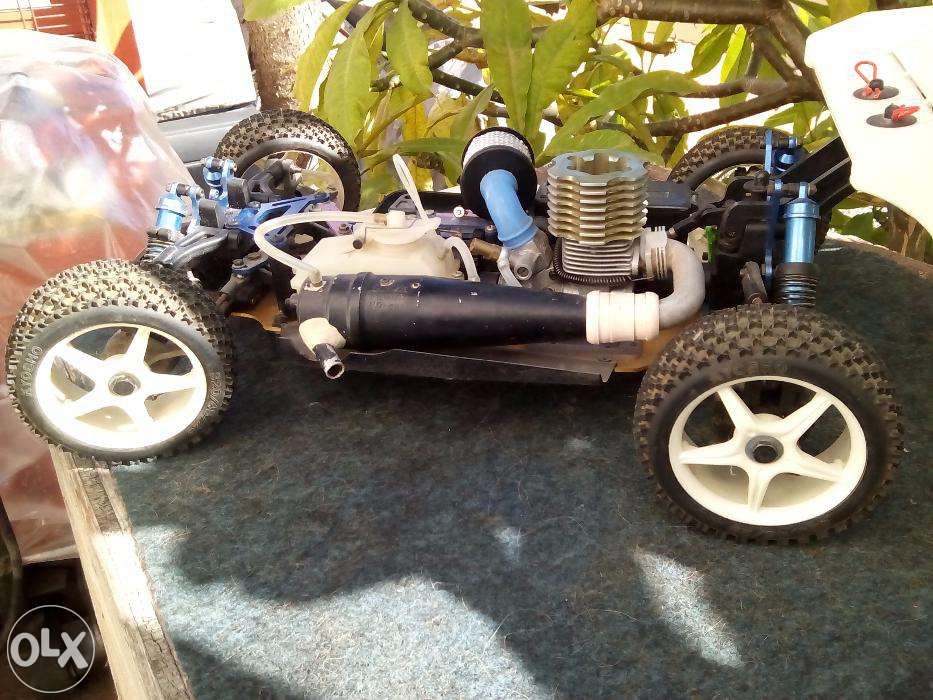 Buggy 1/8 R/C Todo o Terreno