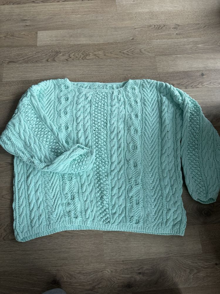 Sweter kolor turkusowy