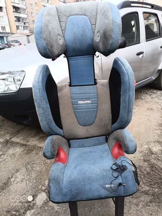 Продам дитяче крісло RECARO  б/в