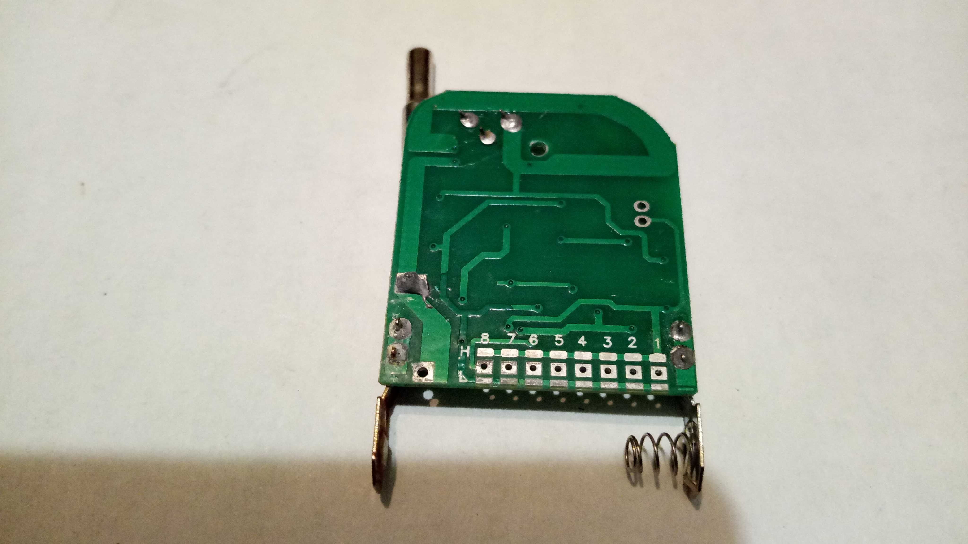 Плата от брелка авто сигнализации б/у.