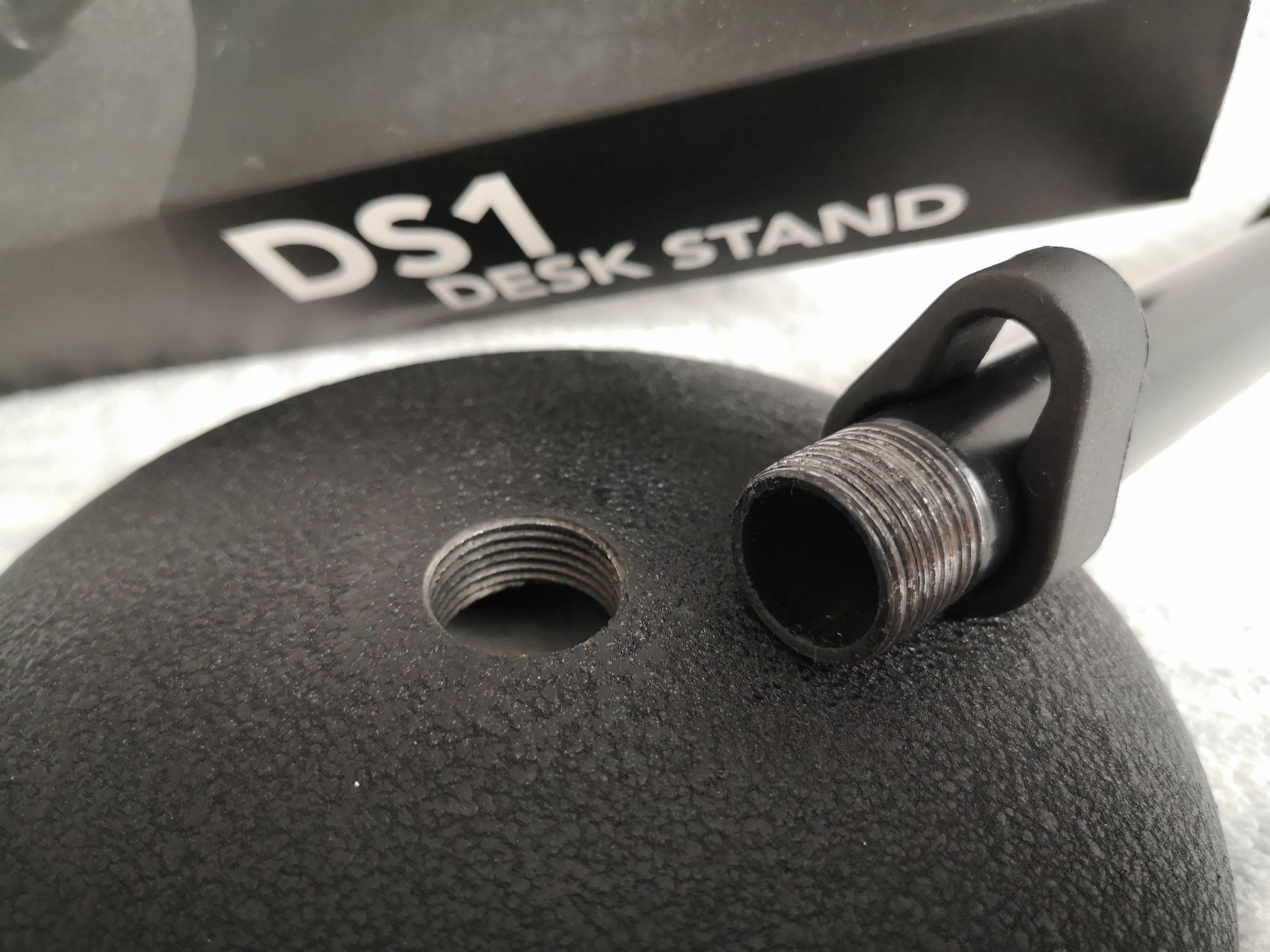 Statyw biurkowy do mikrofonu RODE DS1 Desk Stand + pop filtr RODE