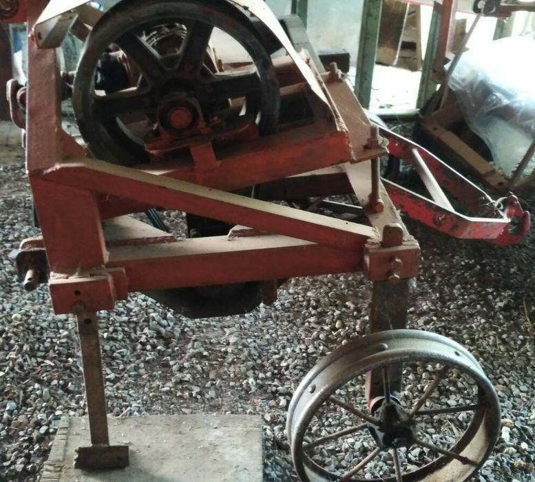 Січка. Мульчувач. Пристрій для подрібнення стебел культур різного роду