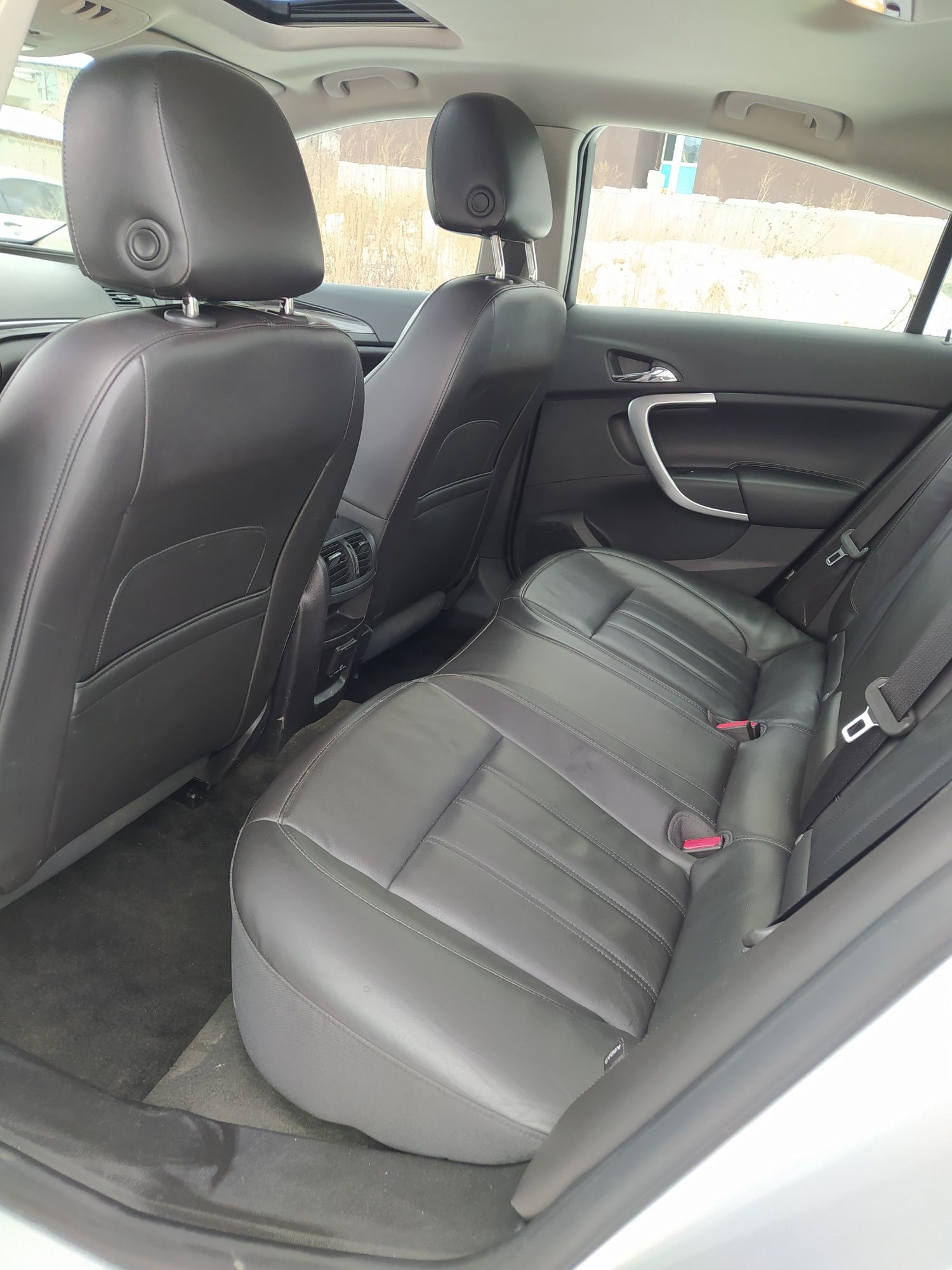 2016 Buick Regal AWD Premium 2 270hp
