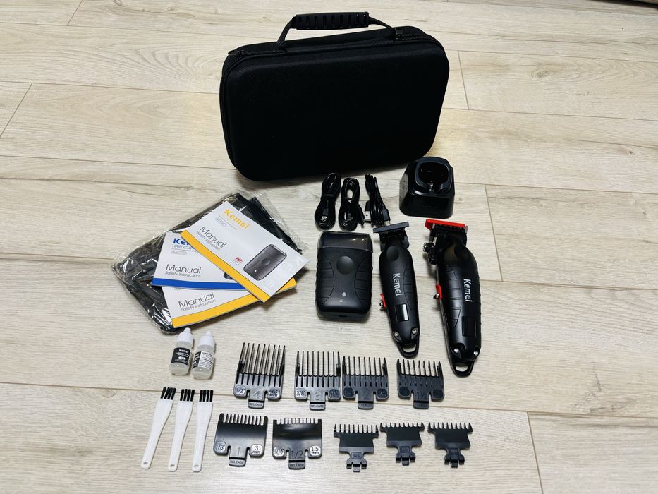 Акумуляторна машинка для стрижки, тример і бритва, набір 3в1 стрижка