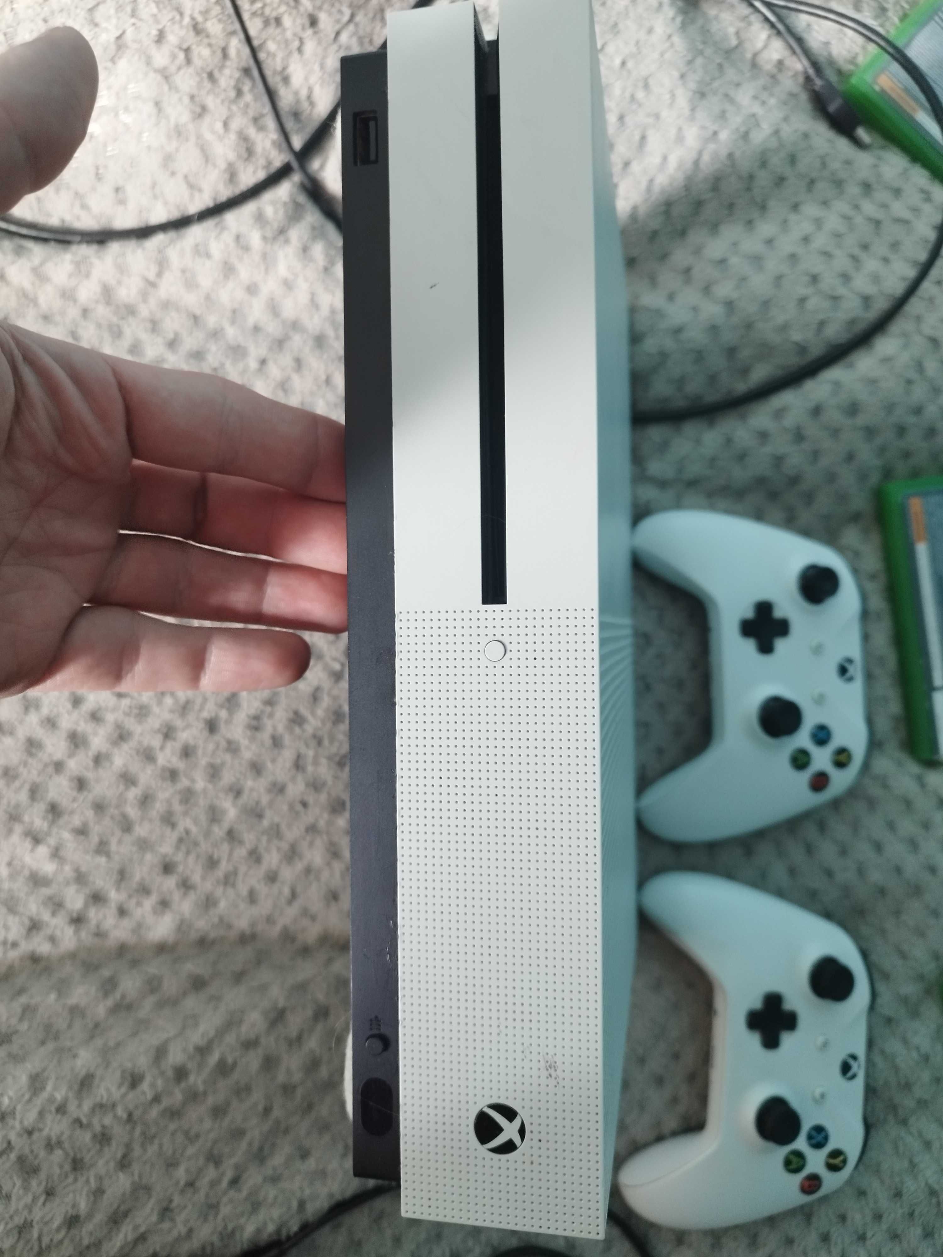 Xbox One S 780GB