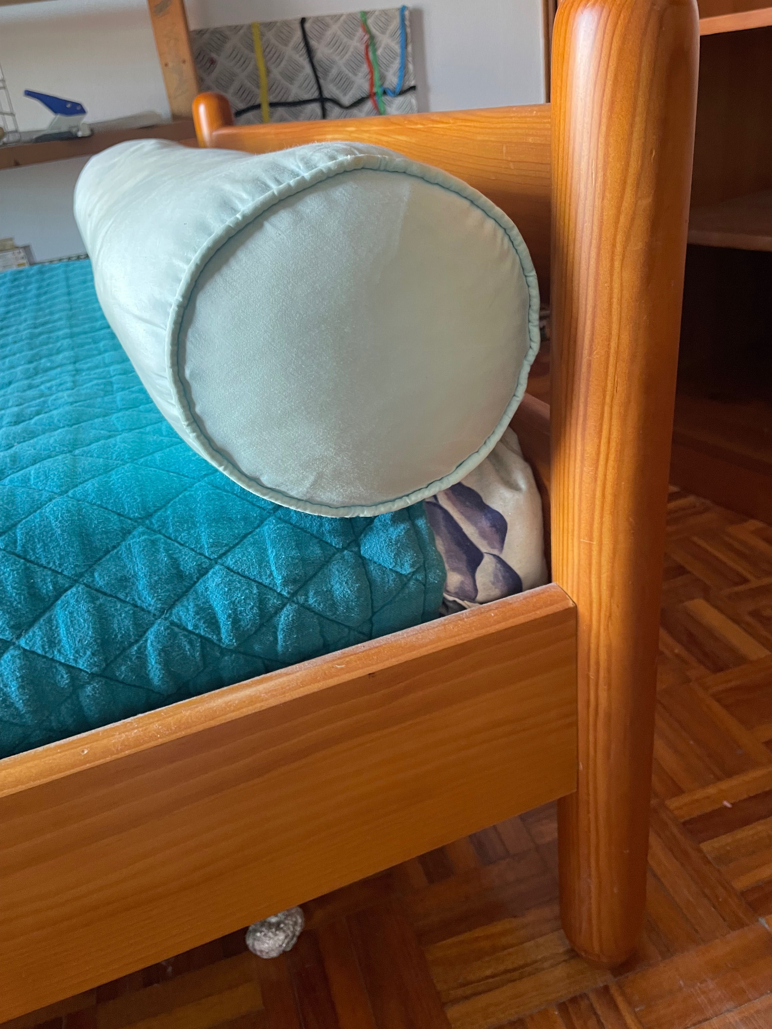 Cama solteiro, estrado e colchão