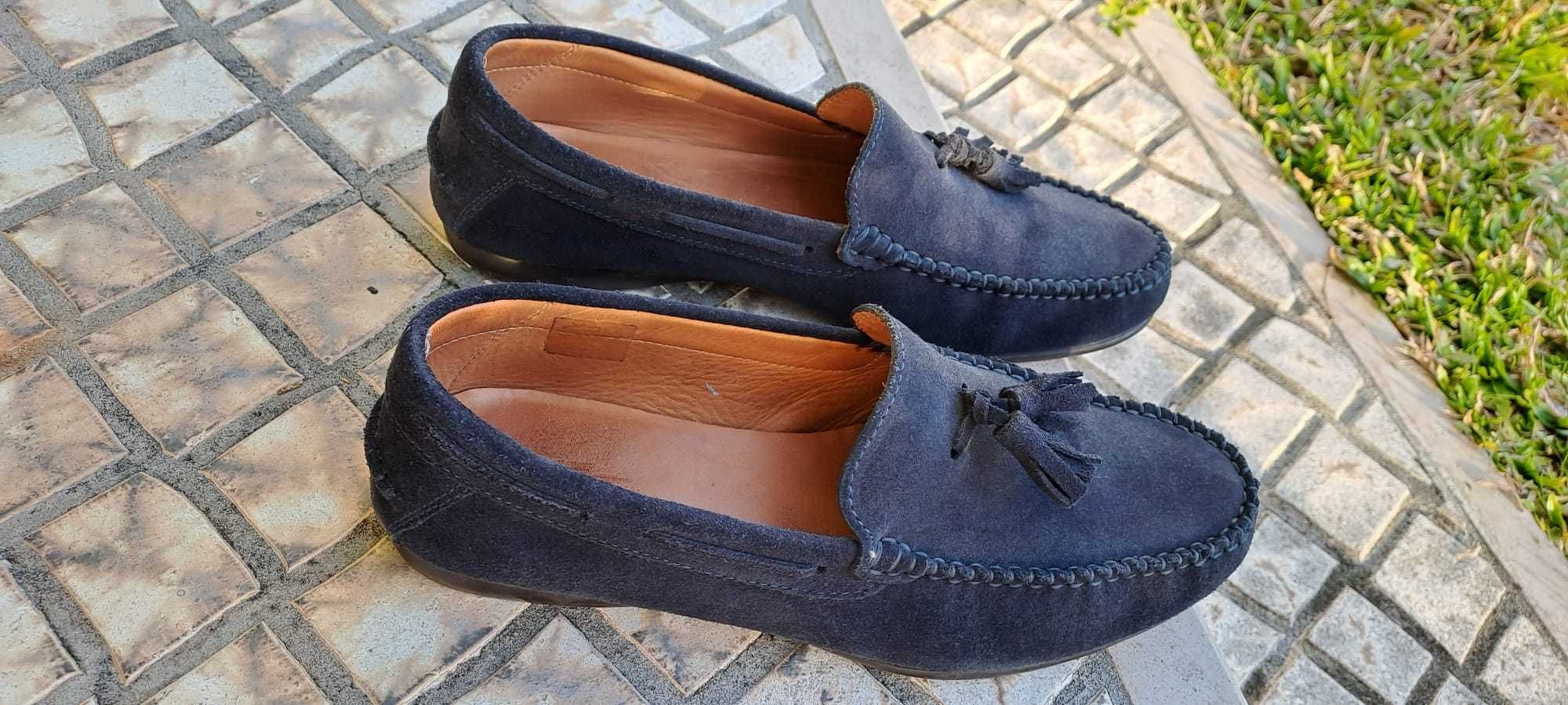 Sapato mocassins berloques Massimo Dutti 41 - Como Novos