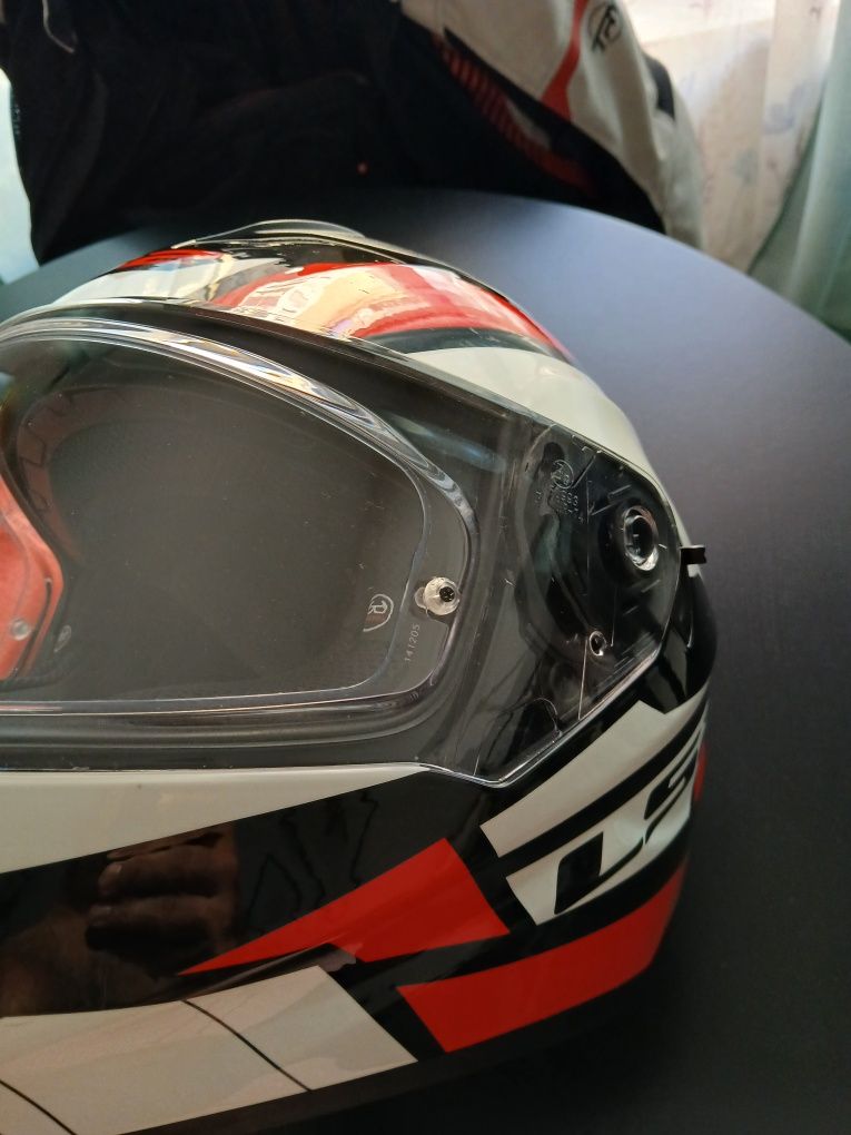 Capacete LS2 com pinlock