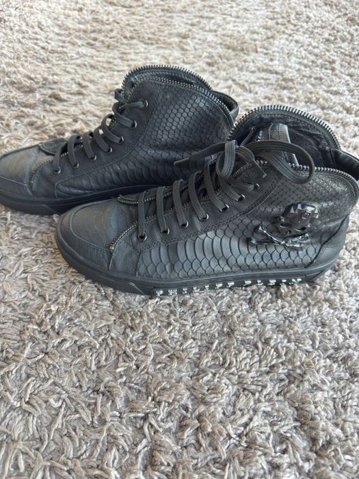 Продам моднявые ботики Filipp plein