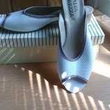 Пантолеты белые кожаные