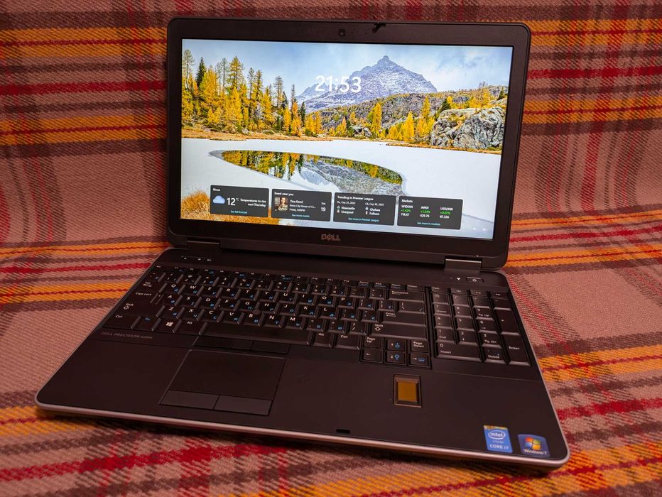 Dell Precision M2800 15.6"FHD IPS i7-4810MQ Radeon HD 8790M 2GB
