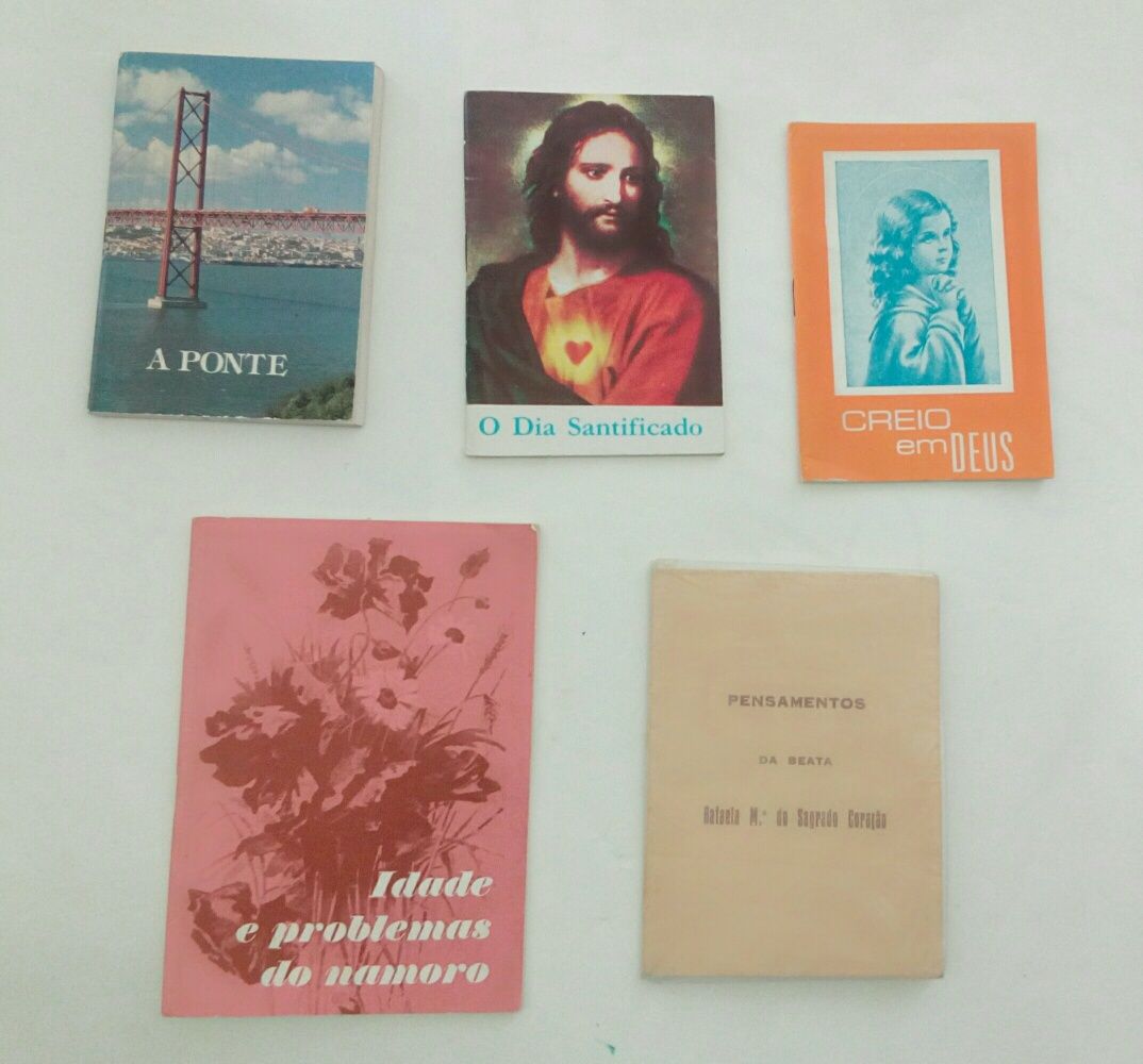 Lote de livros religiosos diversos