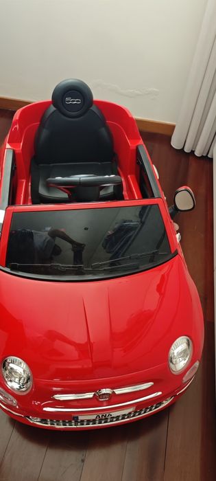 Fiat 500 eléctrico de criança