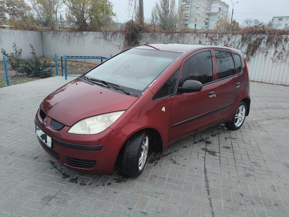 Продам Митсубиси кольт 2007г.в.