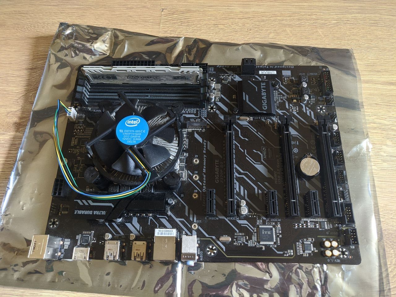 Zestaw procesor i5-8400 + Płyta Gigabyte Z370P D3 + 16GB RAM DDR4