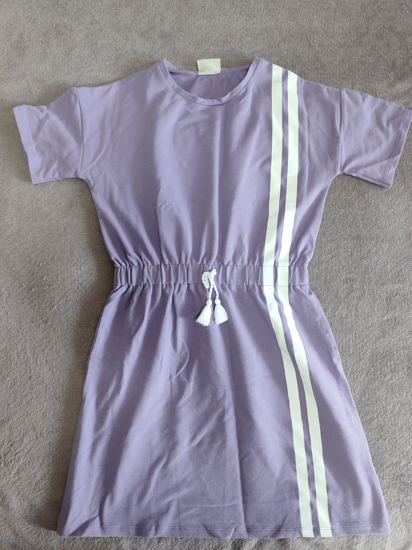 Фиолетовое женское платье