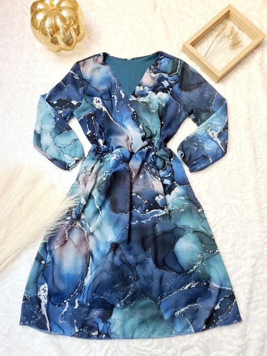 Sukienka kopertowa S, niebieski marmurkowy wzór