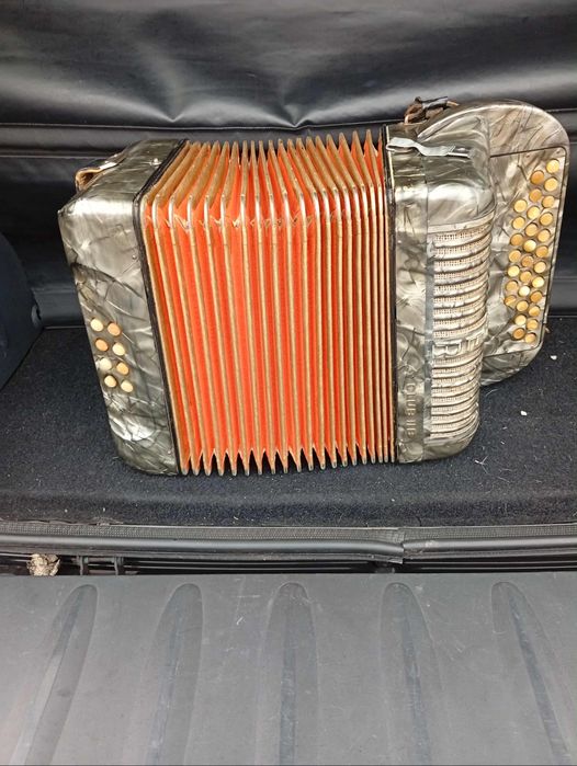 Concertina hohner club llB