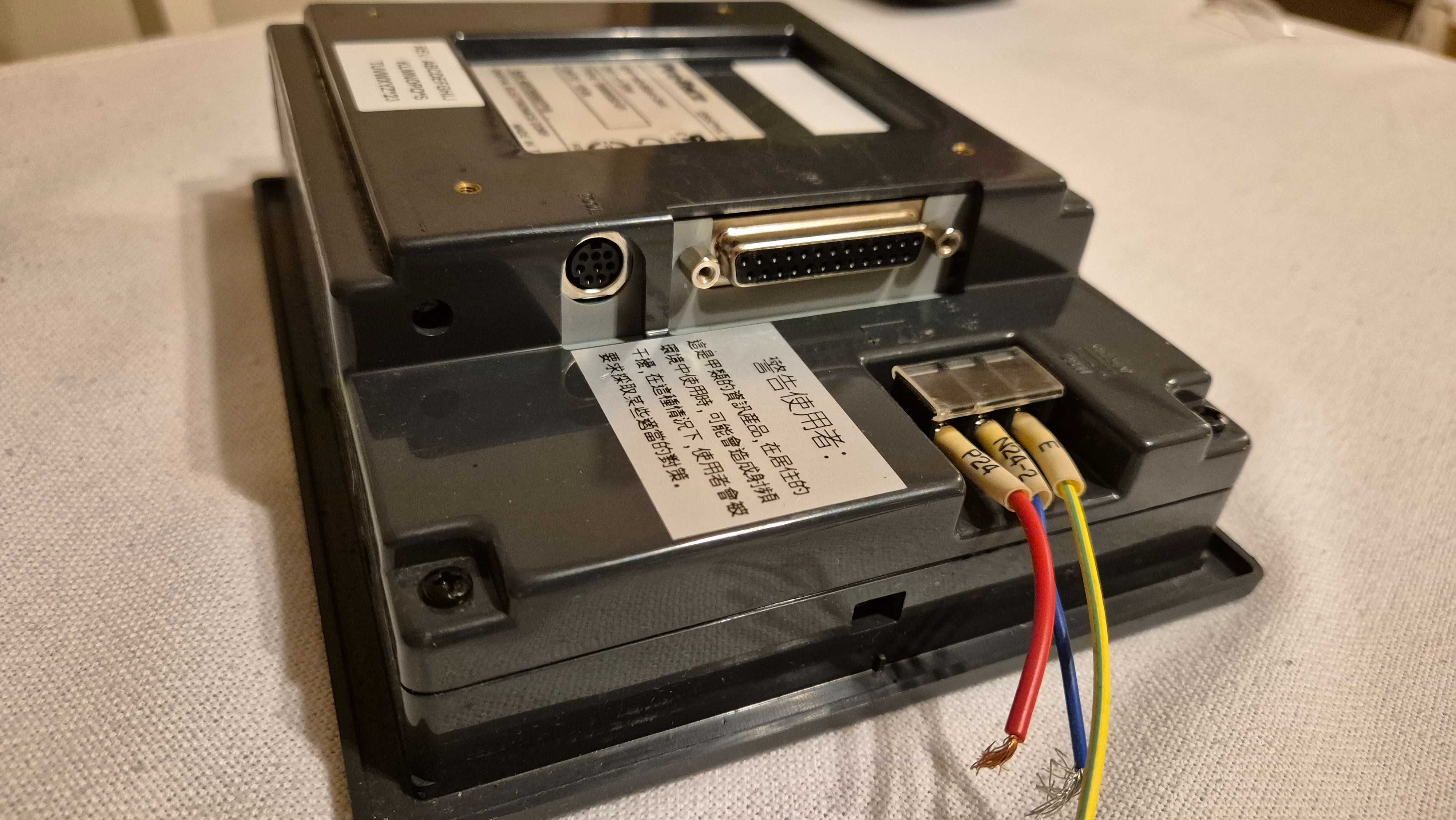 Panel monitor operatorski Pro-face GP37W2-BG41-24V