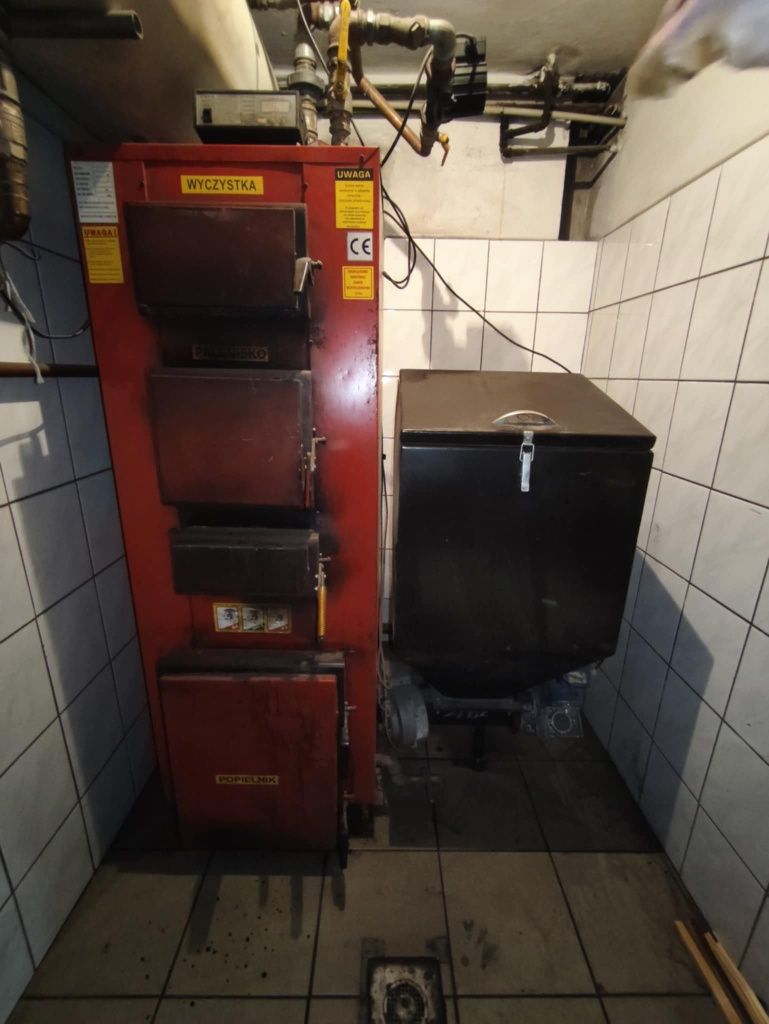 Piec z podajnikiem 24kv