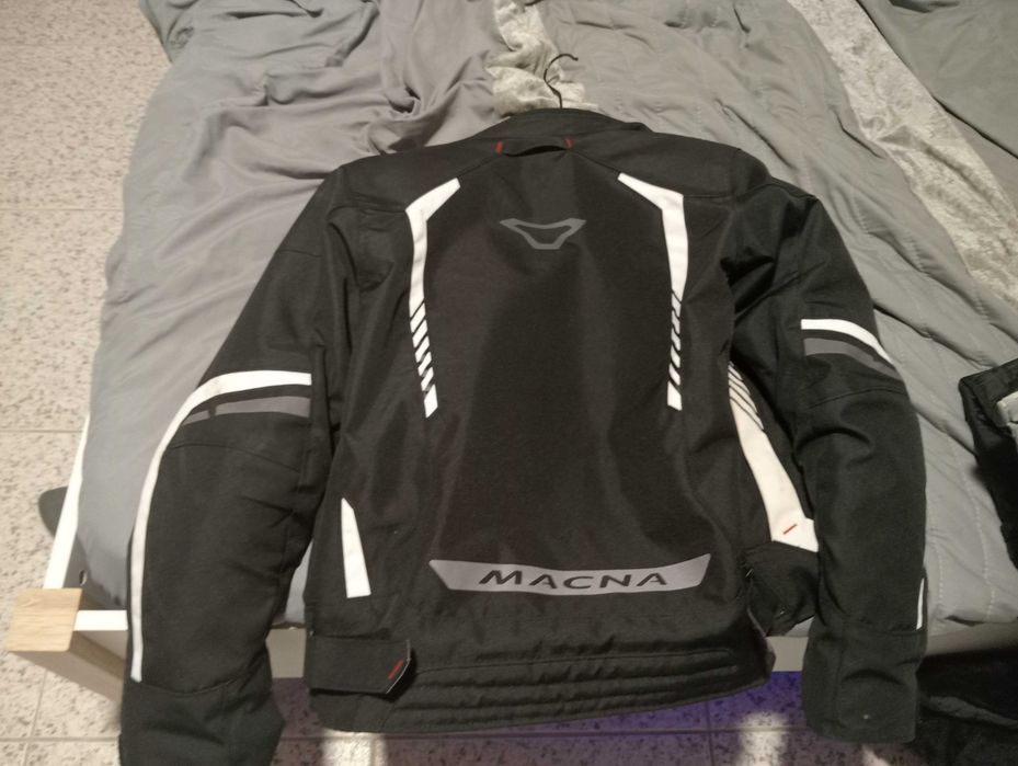 Casacos de mota com proteções