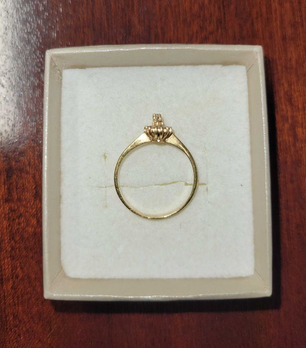 Anel em ouro e diamantes