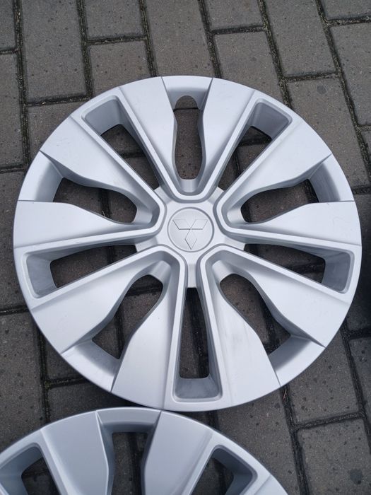 Kołpaki Mitsubishi komplet 16"