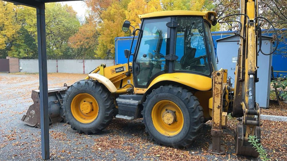 Трактор екскаватор JCB