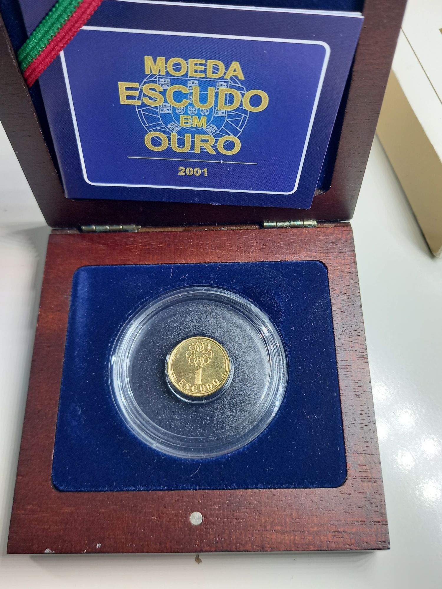 Moeda em ouro. 1 escudo.