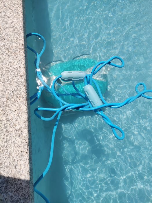 Robô para piscina