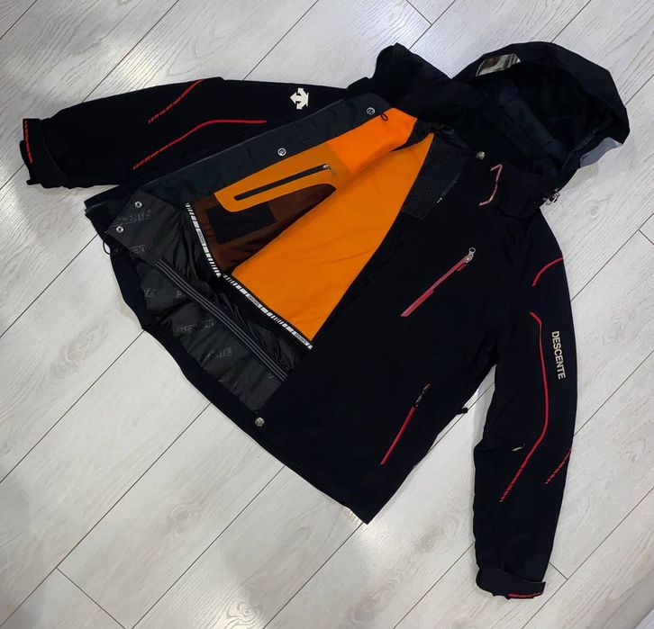 лижна зимова софтшельна куртка Descente DERMIZAX
size чол M-L (50)