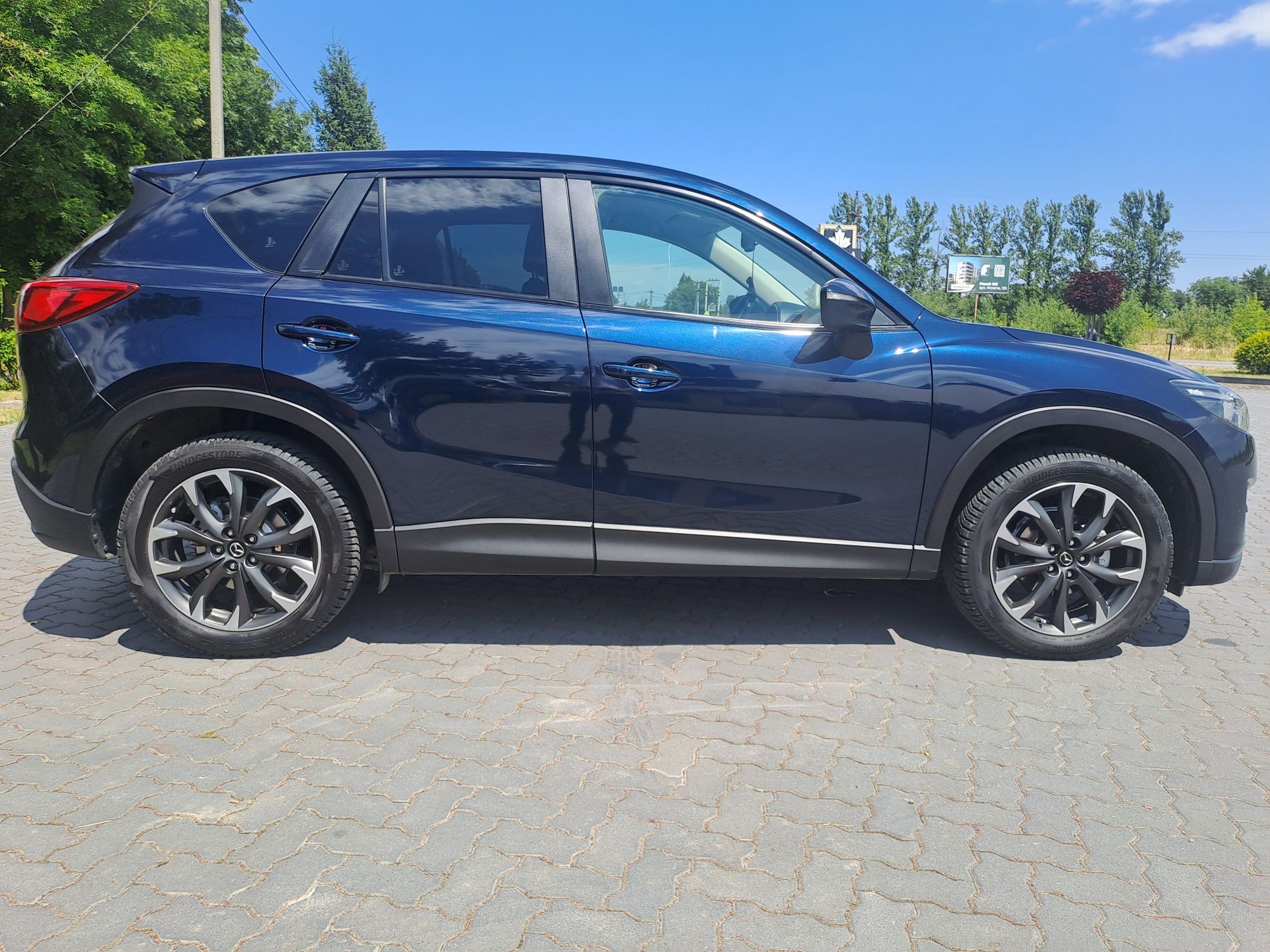 Продам автомобіль  свіжо пригнана, обслужена в рідній фарбі