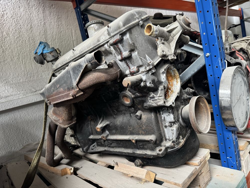 Motor BMW 1602 e caixa