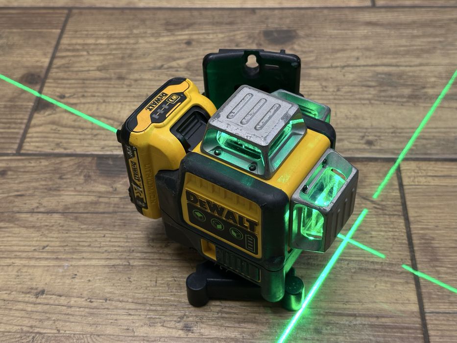 Laser samopoziomujący 360° DeWalt DCE089G | bateria 2Ah 12V | DCB1102