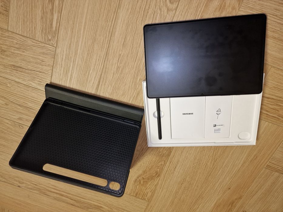 Samsung Galaxy Tab S9 5G 8GB/128GB + etui + klawiatura+folia paperlike
